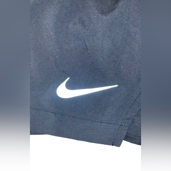 Nike Dri-Fit lined athletic running back zip pocket shorts women’s size medium - Picture 3 of 13